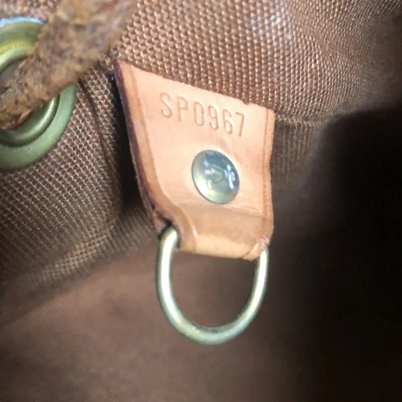 💎 Kendall Jenner 💎 mini BACKPACK Louis Vuitton montsouris pm RARE - Picture 16 of 16